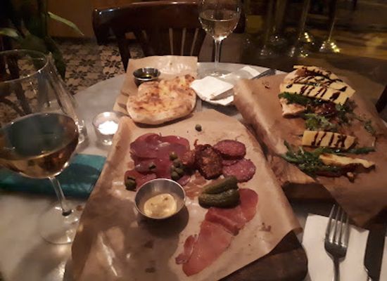 israel/samaria/bar/wine-bar