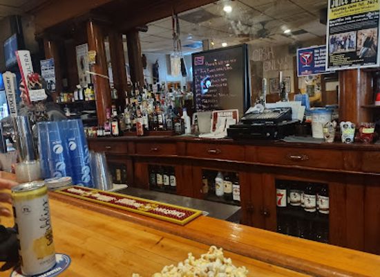 wisconsin/southwest-wisconsin/bar/whitey-s-s-bar-grill