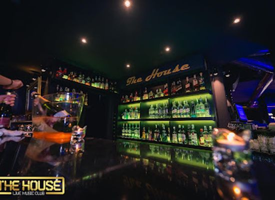bulgaria/stara-zagora/bar/the-house