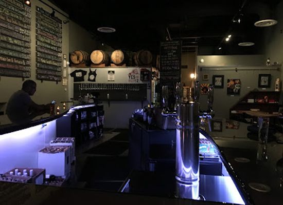 arizona/gilbert/bar/divided-vine-beer-wine-bar