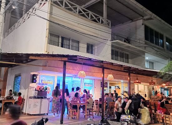 colombia/santa-marta/taganga/bar/monkey-drinks