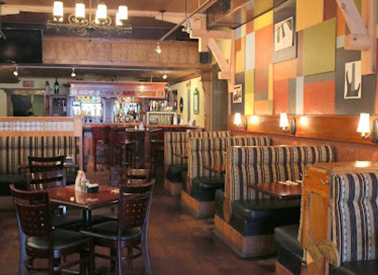 canada/pembina-valley/bar/johnny-g-s-restaurant-bar