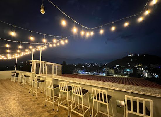nepal/kathmandu/swayambhunath/bar/the-fourth-floor-restaurant-and-bar-swoyambhu