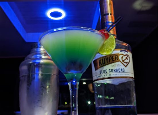 guyana/linden/bar/king-s-empire-bar-hangout-spot