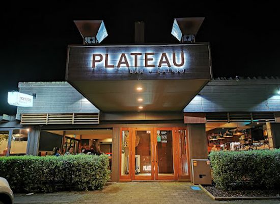 new-zealand/taupo/bar/plateau-bar-eatery