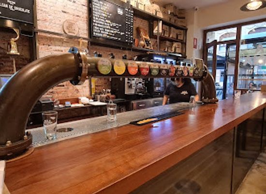 spain/san-sebastian/gros/bar/mala-gissona-beer-house-gros