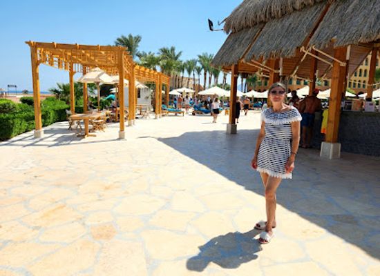 egypt/taba/bar/splash-bar