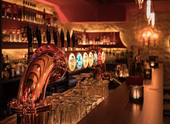 switzerland/bern/altstadt/bar/department-66