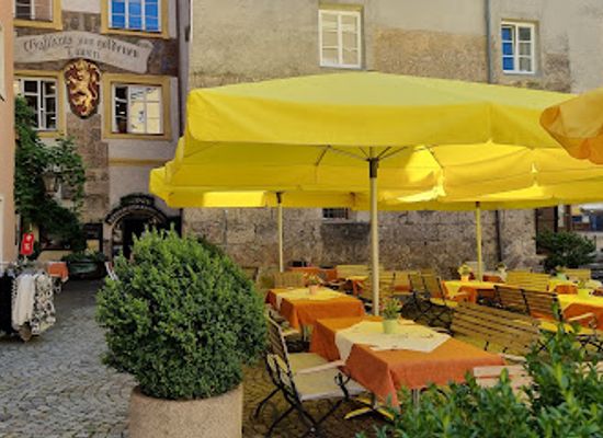 austria/karwendel-mountains/bar/goldener-lowe-diana-bar