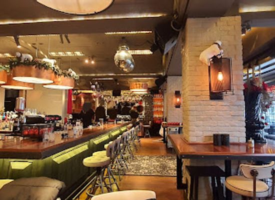 greece/ioannina/bar/open-bar