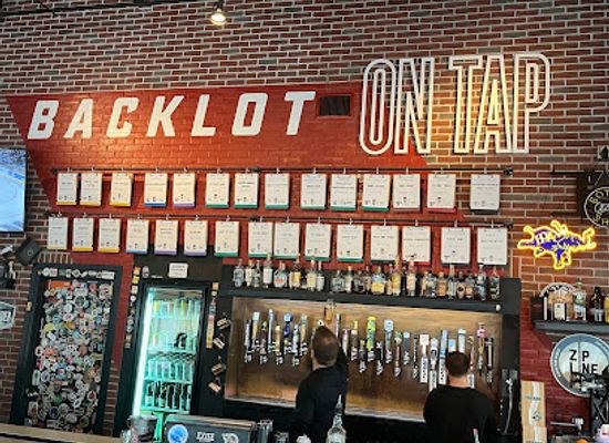 nebraska/omaha/aksarben-village/bar/backlot-taphouse
