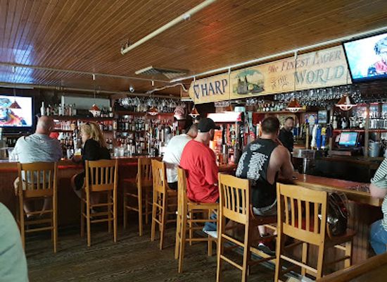 new-hampshire/hillsborough-county/bar/strange-brew-tavern