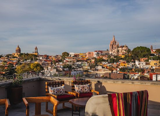 mexico/san-miguel-de-allende/centro/bar/luna-tapas-bar