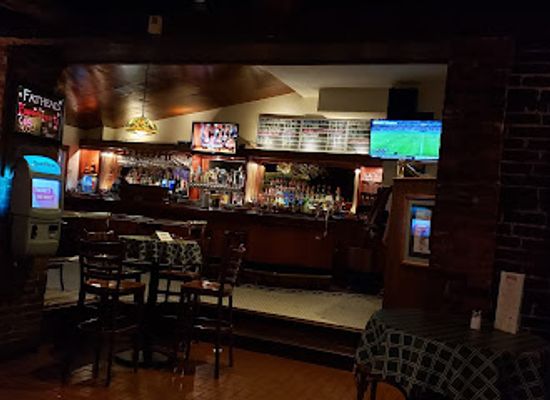 pennsylvania/erie/bar/plymouth-tavern