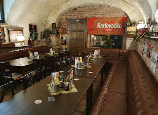 hungary/sopron-region/bar/croatia-pub-es-pizzeria
