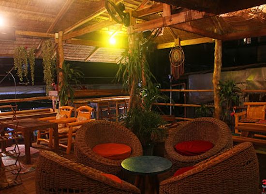 philippines/mimaropa/bar/rooftop-bar