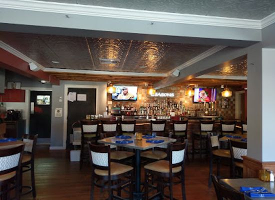 vermont/bennington-county/bar/seasons-restaurant