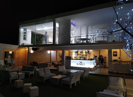 cabo-verde/sao-vicente/bar/m-sunset