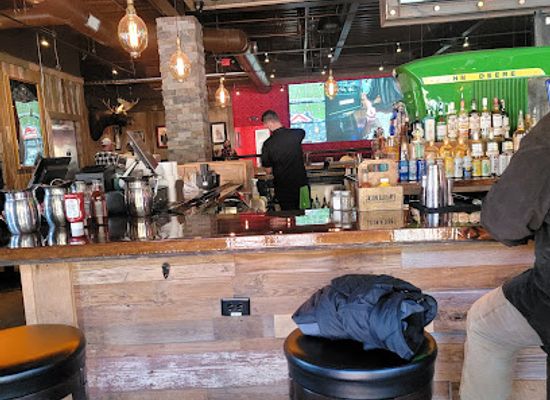 north-carolina/great-smoky-mountains/bar/jason-aldean-s-kitchen-rooftop-bar