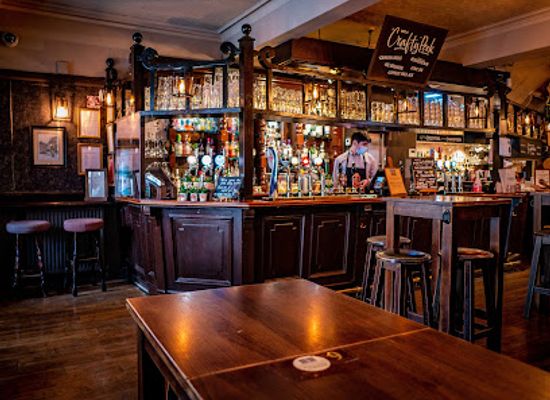 united-kingdom/london/westminster/bar/two-chairmen
