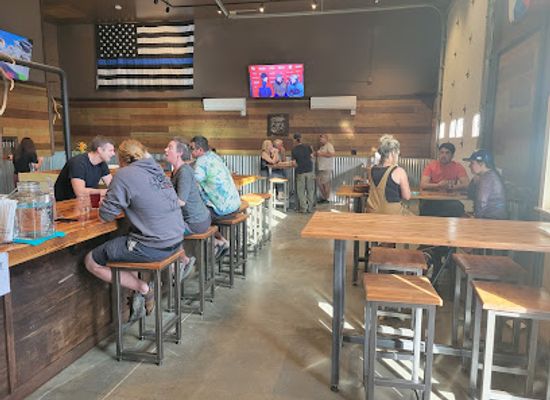 washington/the-methow-valley/bar/6-point-saloon