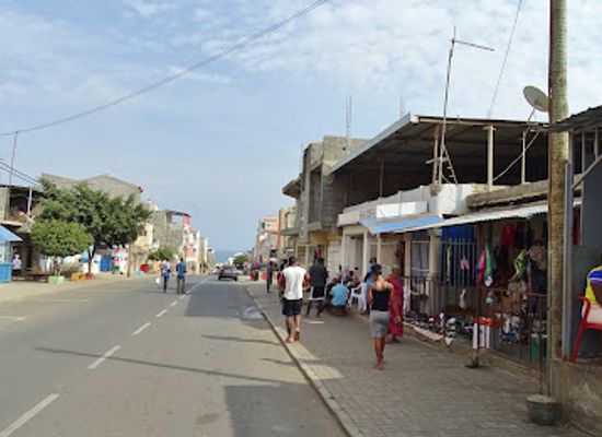 cabo-verde/praia-baixo/bar/bar-sofa