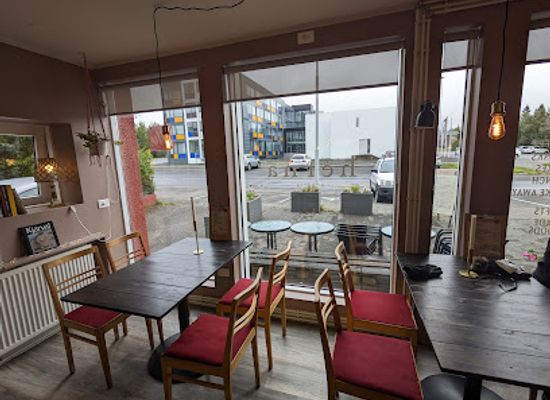 iceland/húsavík/bar/herna