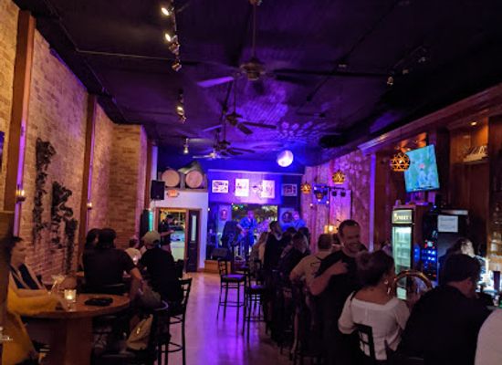 wisconsin/green-bay/bar/the-rabbit-hole