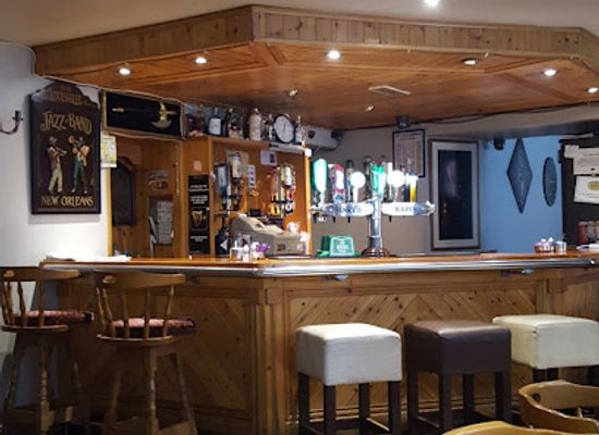 ireland/county-leitrim/bar/henry-s-haven