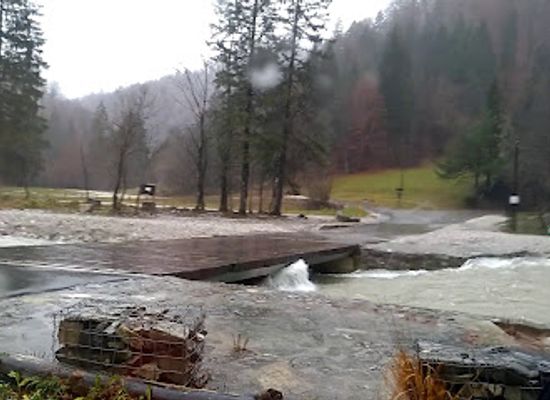 slovenia/littoral/bar/lago-di-idrija