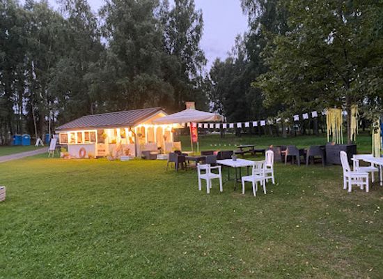 latvia/gauja-river/bar/valmiermuizas-alus-vasarnica