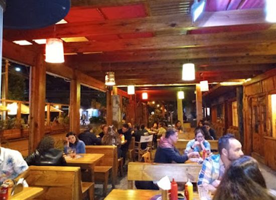 chile/pucon/bar/beerhouse-bar-pucon