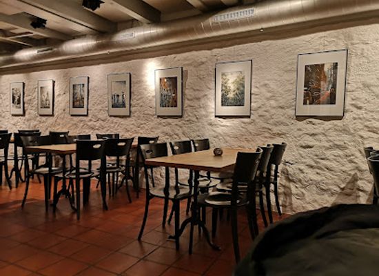 switzerland/schaffhausen/bar/fassbeiz