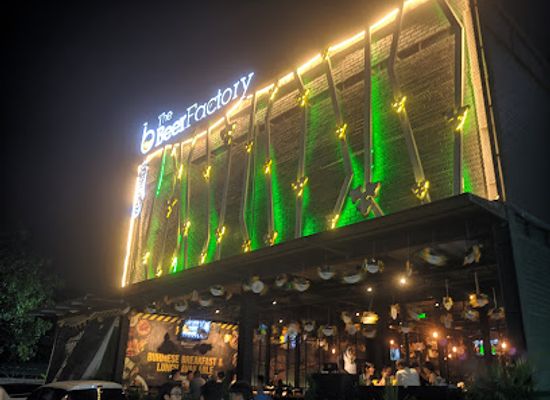 myanmar-burma/golden-rock/bar/the-beer-factory-yangon