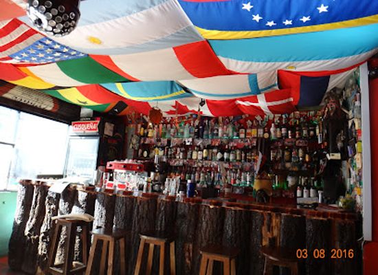 bolivia/lake-titicaca/bar/positive-rock-n-reggae