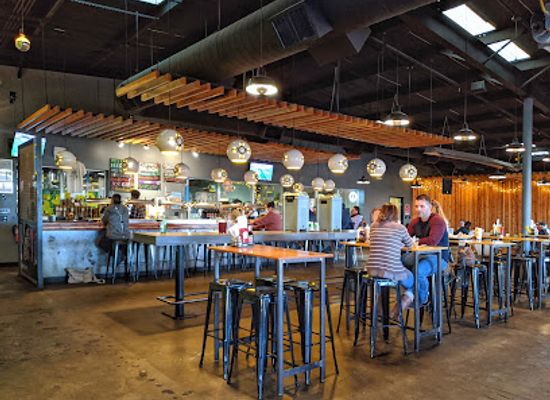 new-mexico/turquoise-trail/bar/second-street-brewery-rufina-taproom