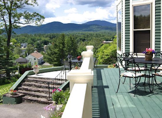 maine/somerset-county/bar/greenville-inn-at-moosehead-lake