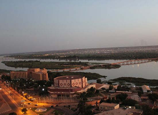 niger/tenere-desert/bar/zaxi-rooftop-lounge-bar