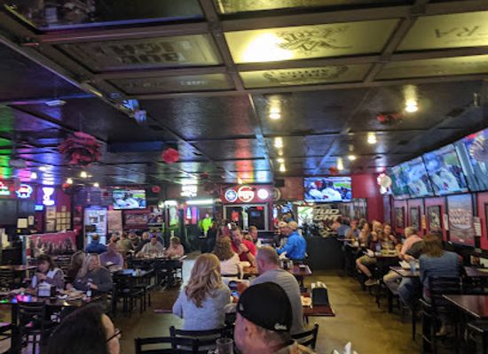 missouri/st-francois-mountains/bar/hubs-pub-and-grill
