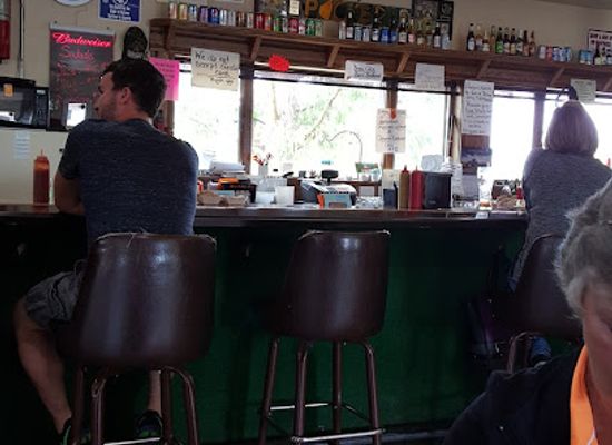 wisconsin/driftless-area/bar/mccormick-s-rolling-ground-bar-grill