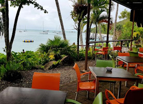 australia/cape-york-peninsula/bar/foxy-s-bar-restaurant-fitzroy-island
