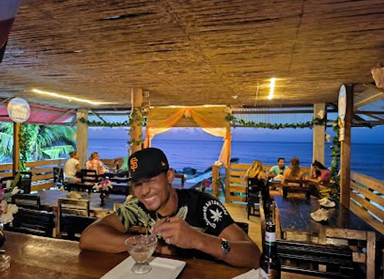 nicaragua/pearl-cays/bar/beach-bar-por-ahi
