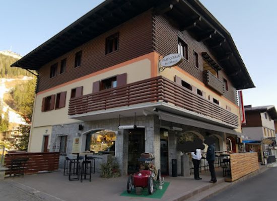 italy/madonna-di-campiglio/bar/shane-at-bar-maturi