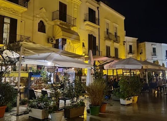 italy/puglia/bar/voglia-discobar
