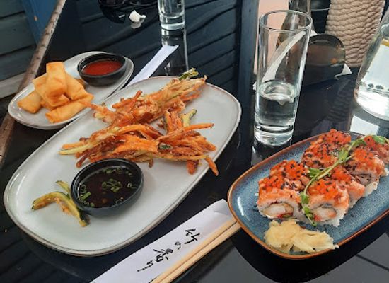 lithuania/anyksciai-treetop-walking-path/bar/naha-sushi-asian-fusion