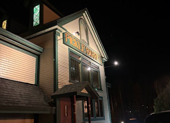 vermont/killington-ski-area/bar/pickle-barrel-nightclub