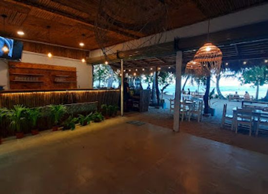 costa-rica/caribbean-coast/bar/el-sendero-beach-club