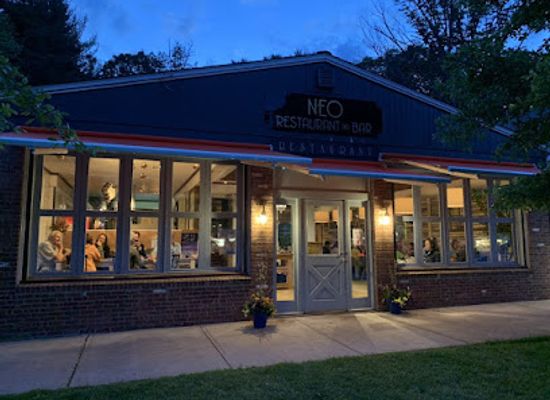 connecticut/bear-mountain/bar/neo-restarant-bar