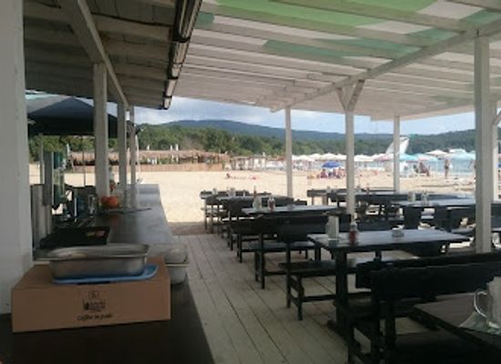 bulgaria/primorsko/bar/plazh-bar-intriga