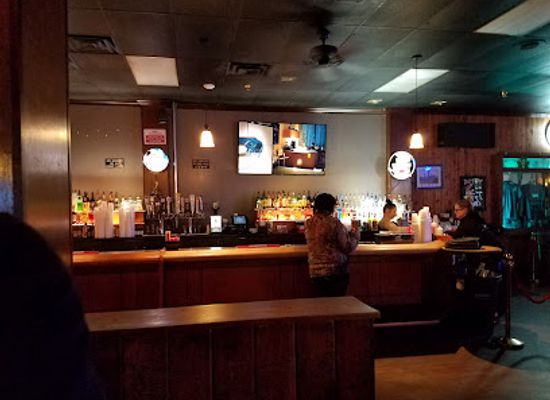 south-dakota/sioux-falls/downtown-sioux-falls/bar/lucky-s